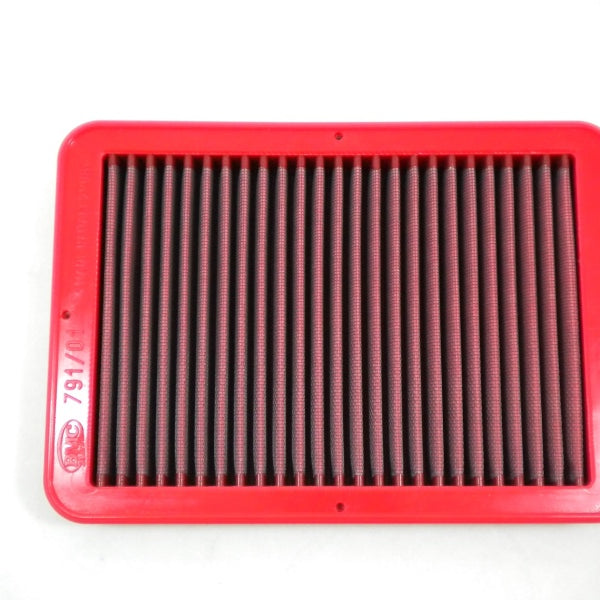 BMC 2006+ Nissan Navara (D40) 2.5 TD Replacemetn Panel Air Filter